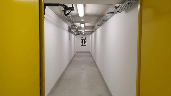 nettoyage-couloir-entreprise-textile