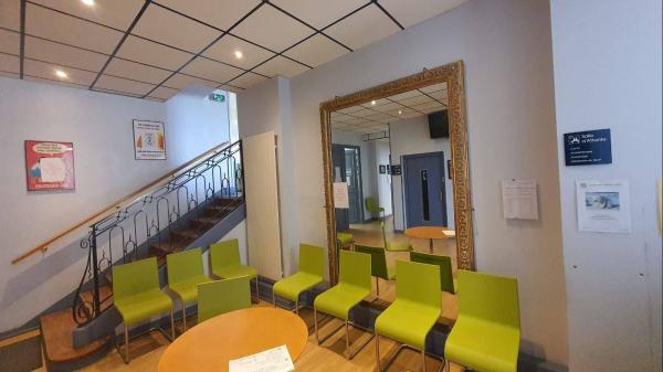 nettoyage-salle-attente-clinique-veterinaire
